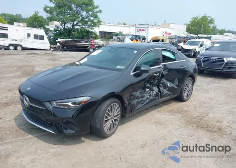 2024 Mercedes-Benz Cla 4Matic z USA, uszkodzony, nr VIN W1K5J4HB4RN456217